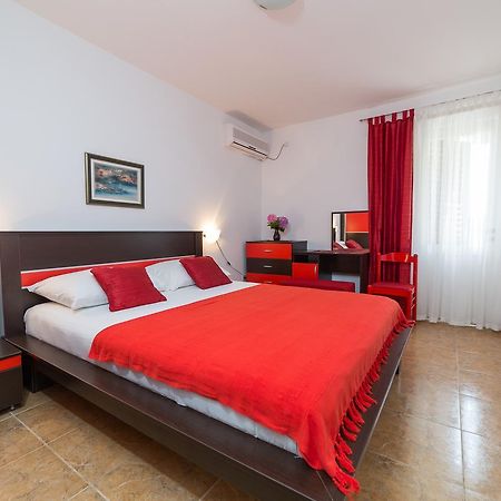 Sofija Apartments Sveti Stefan Esterno foto