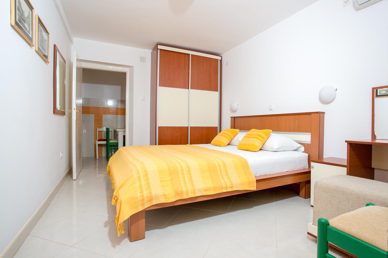 Sofija Apartments Sveti Stefan Esterno foto
