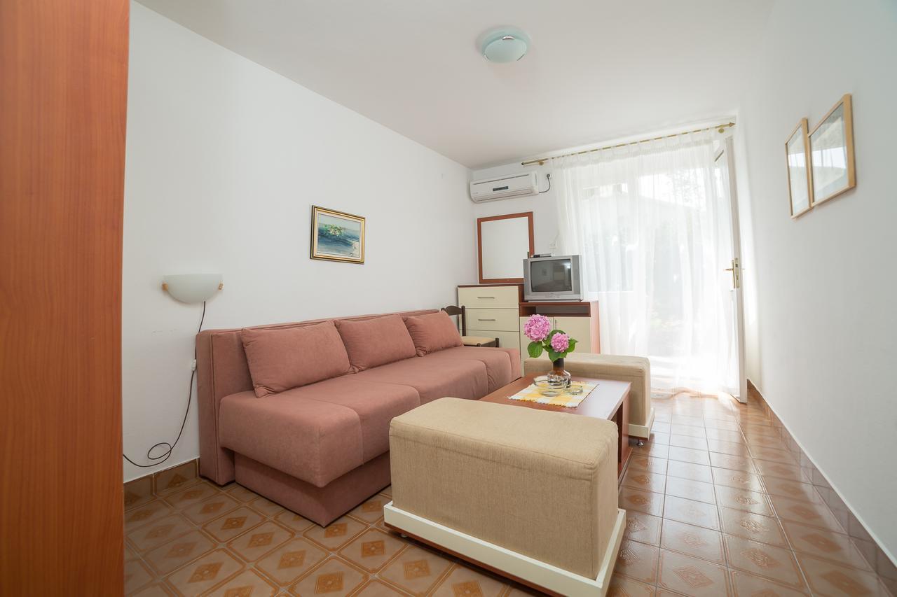 Sofija Apartments Sveti Stefan Esterno foto