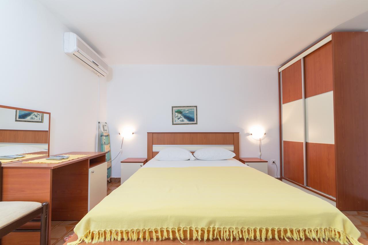 Sofija Apartments Sveti Stefan Esterno foto